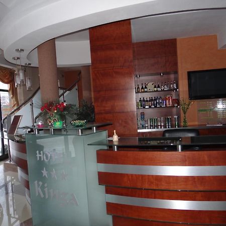 קטוביץ Hotel Restauracja Kinga מראה חיצוני תמונה