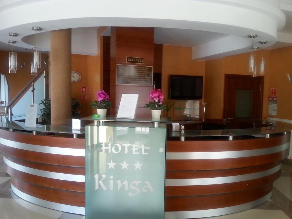 קטוביץ Hotel Restauracja Kinga מראה חיצוני תמונה