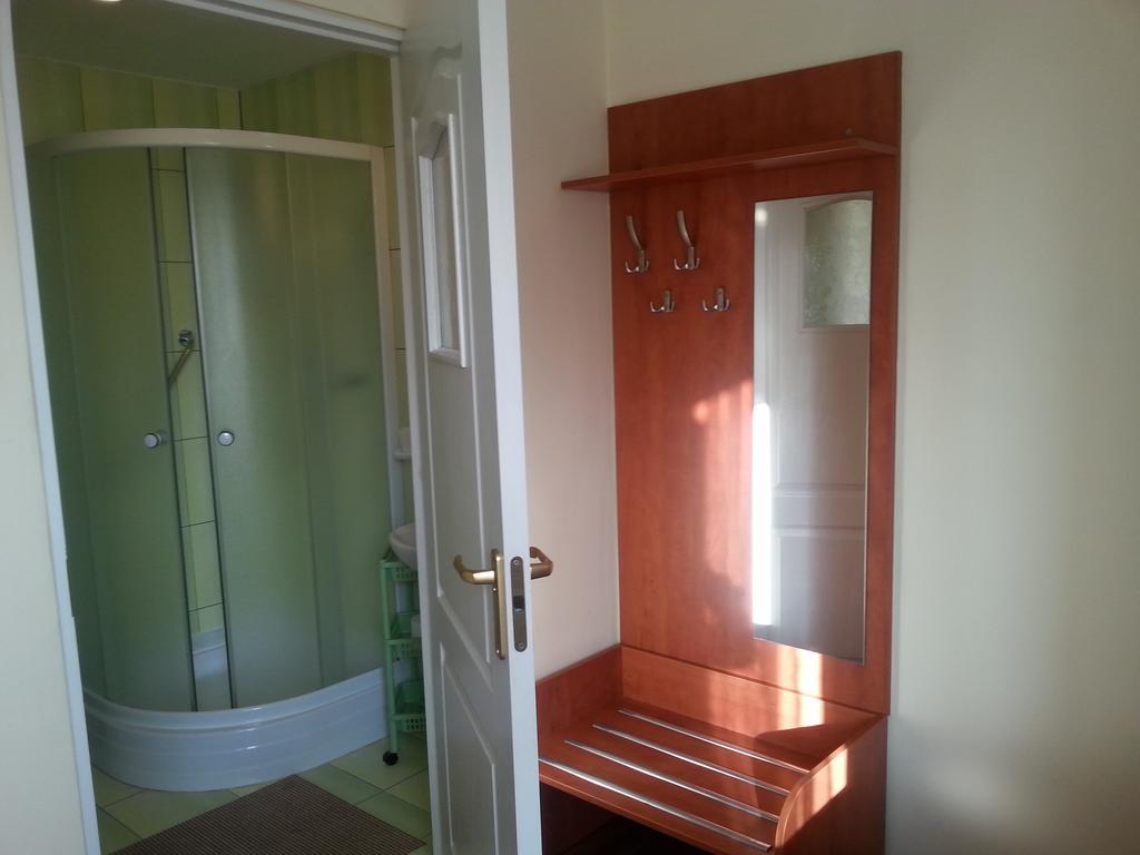 קטוביץ Hotel Restauracja Kinga מראה חיצוני תמונה