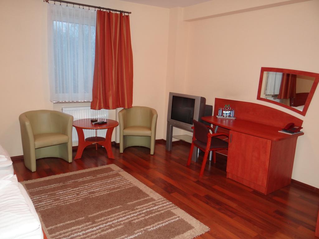 קטוביץ Hotel Restauracja Kinga חדר תמונה