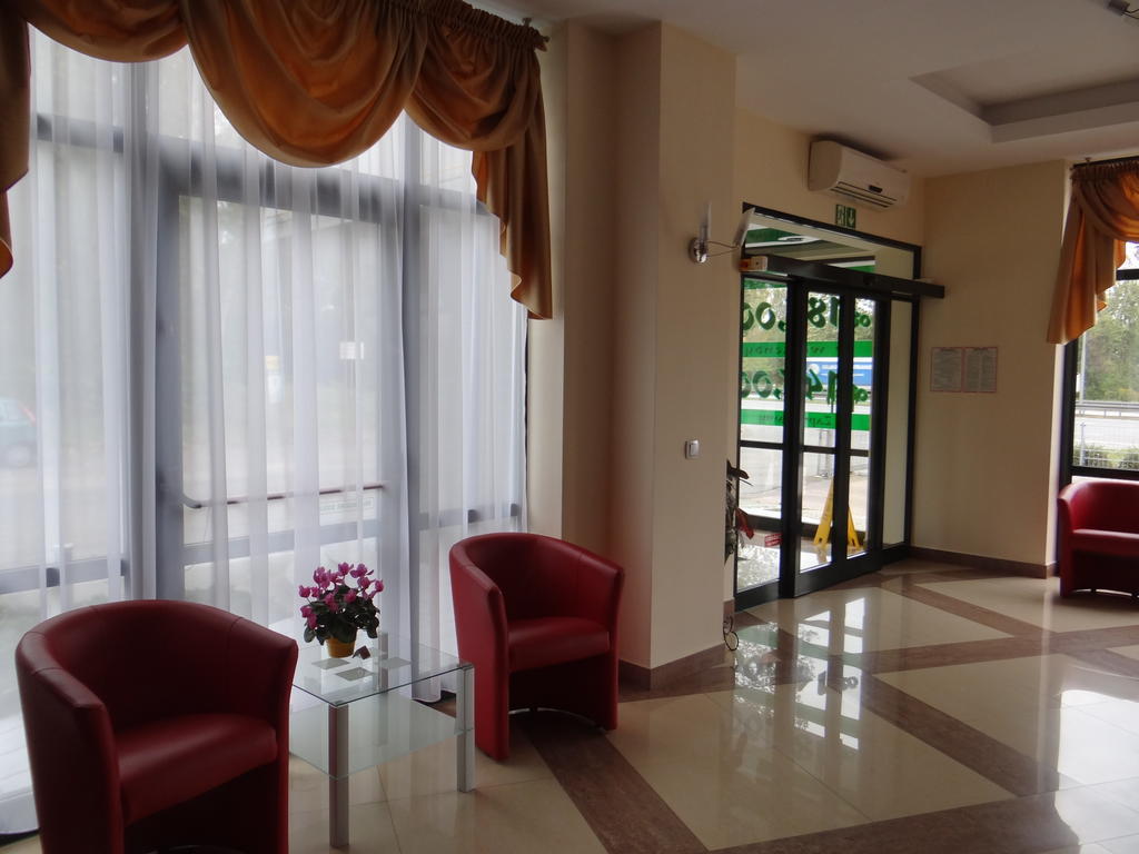 קטוביץ Hotel Restauracja Kinga מראה חיצוני תמונה
