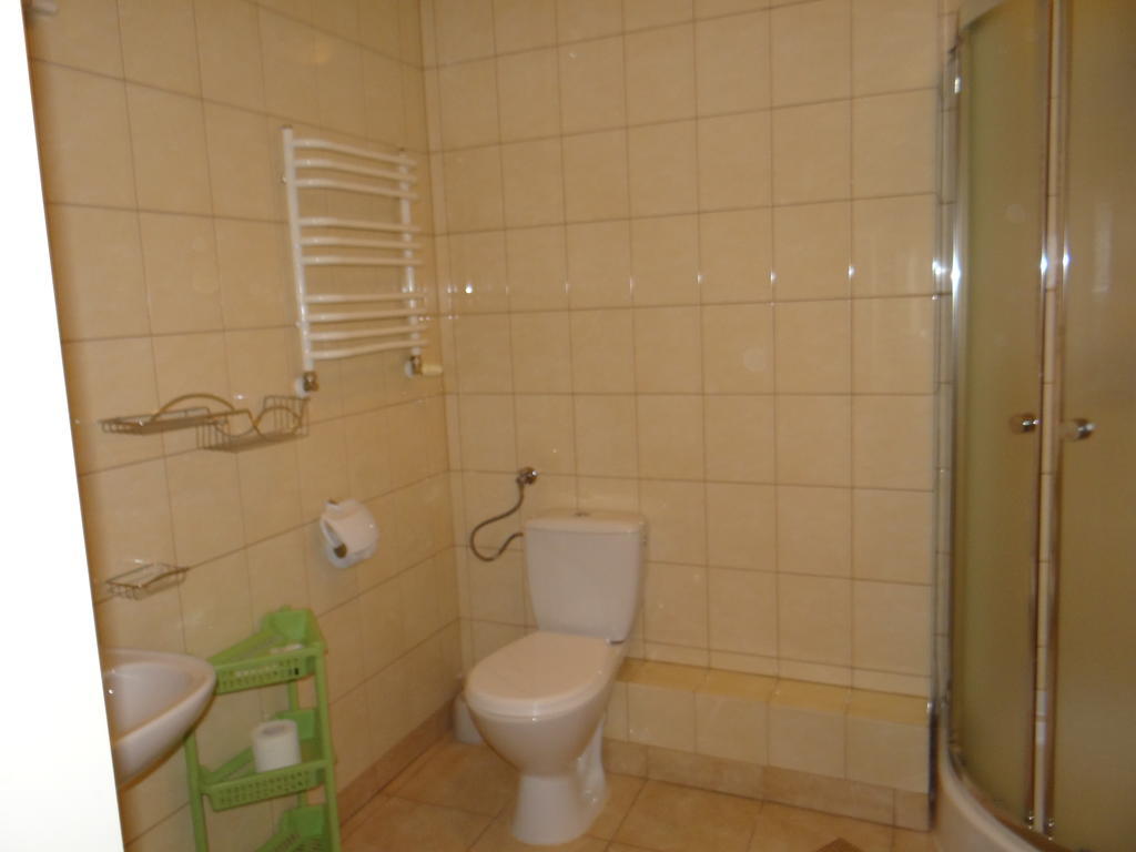 קטוביץ Hotel Restauracja Kinga מראה חיצוני תמונה